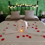 Hostal Gudar 2*