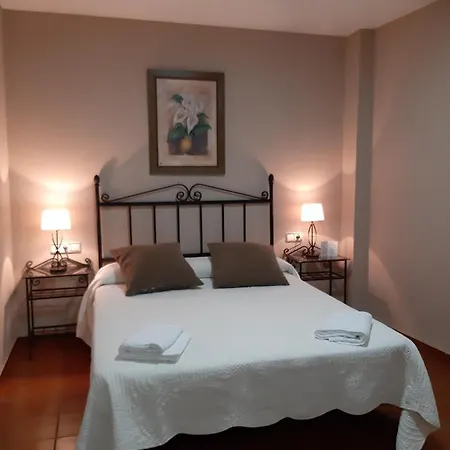 Hostal Gudar 2*