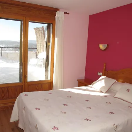 Hostal Gúdar 2*