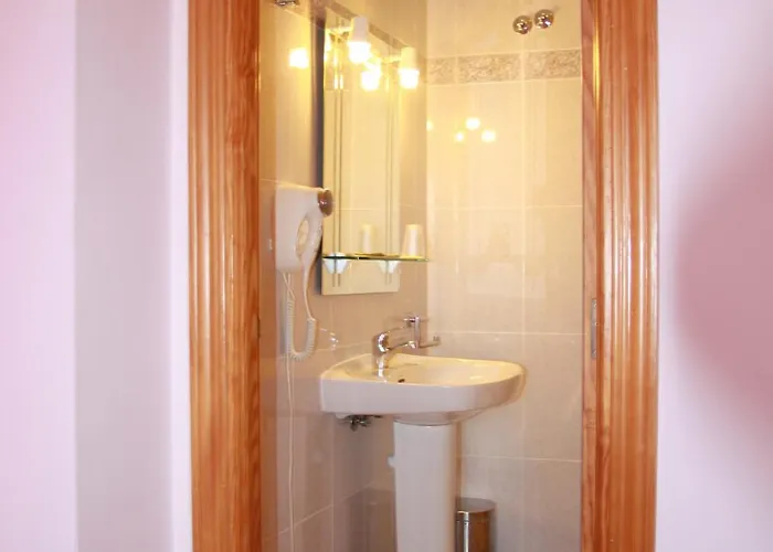 Guest house Hostal Gudar